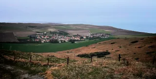 Le village d'Escalles, vu en hauteur.